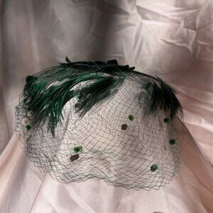 Vintage Forest Green Feather and Velvet Fascinator with Veil